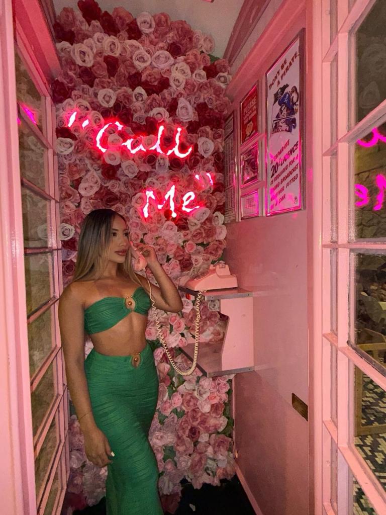 631589317: Chica busca chico en Alicante