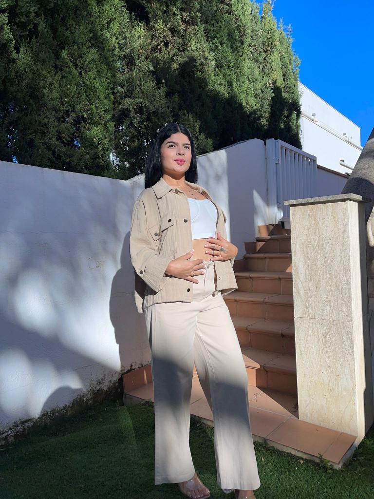 602715611: Chica busca chico en Mallorca