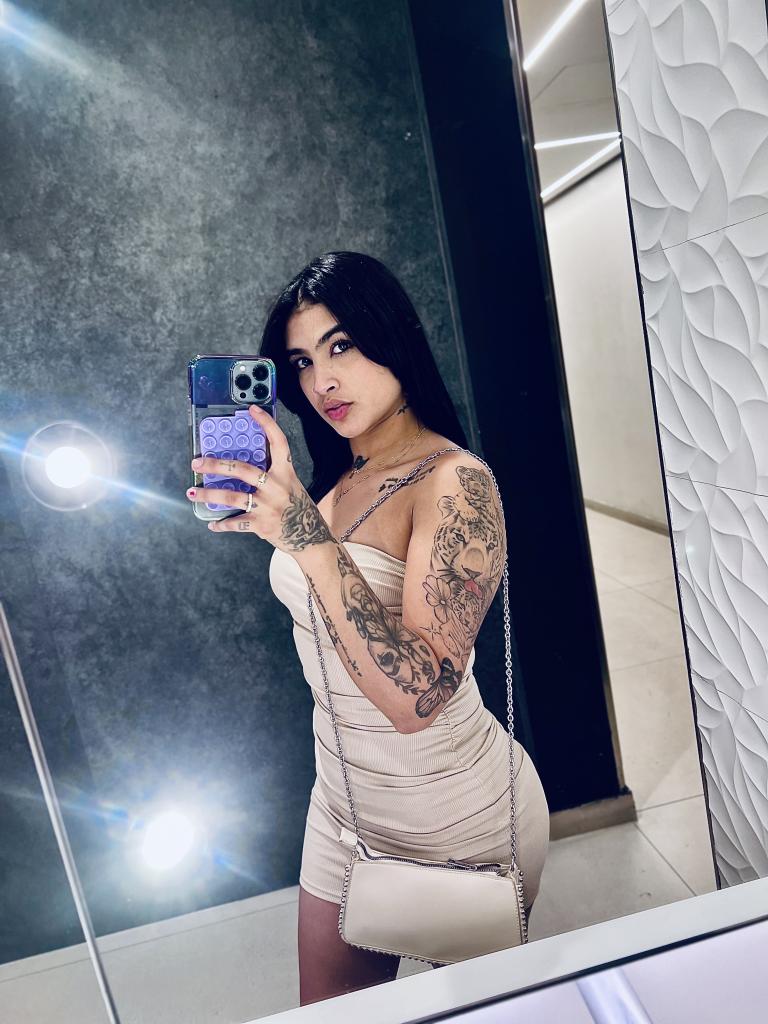 667878463: Chica busca chico en Tarragona