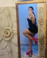 604958274: Chica busca chico en Sevilla