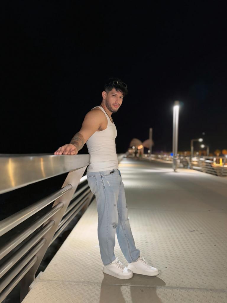 627275163: Chico busca chica en Granada