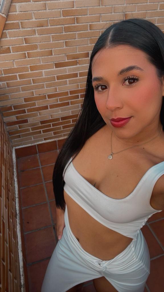 662028867: Chica busca chico en Cáceres