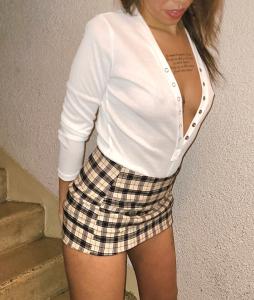 677334572: Chica busca chico en Madrid