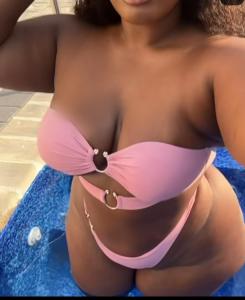 631811539: Chica busca chico en Barcelona