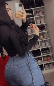 664411170: Chica busca chico en Mallorca