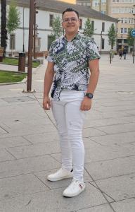 614249986: Chico busca chica en Cantabria