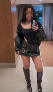 664026494: Chica busca chico en Tarragona