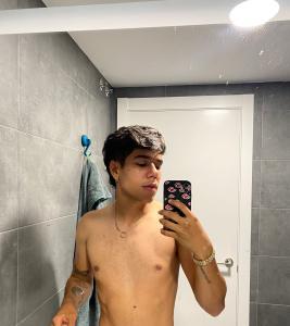 Chico busca chica en Valencia: 