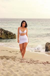 670488529: Chica busca chico en Madrid