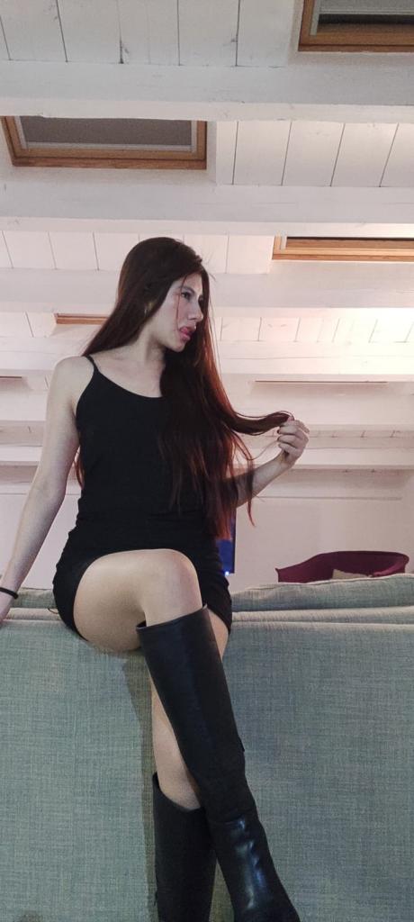 633265169: Chica busca chico en Alicante