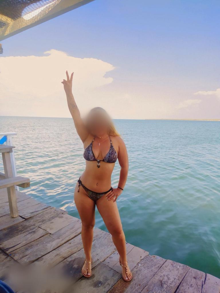 Chica busca chico en Cádiz: 