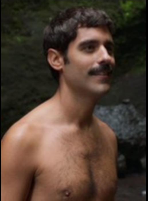 Chico busca chica en Sevilla: 