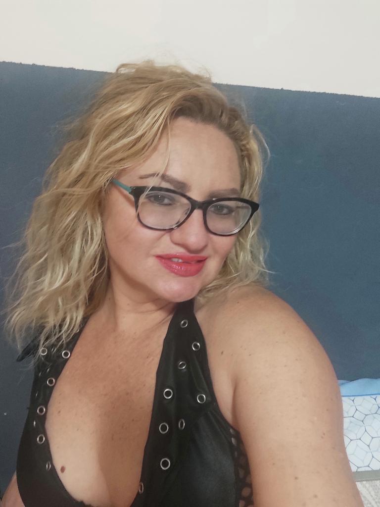 643001842: Chica busca chico en Burgos