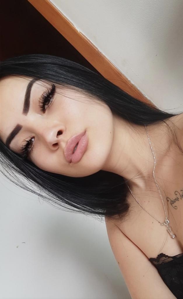 Chica busca chico en Alicante: Chica busca chico