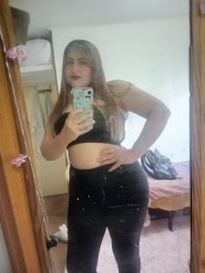 667644118: Chica busca chico en Barcelona