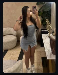 632988090: Chica busca chico en Granada