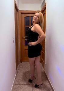 614770988: Chica busca chico en Madrid
