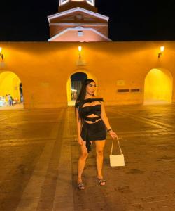 600053885: Chica busca chico en Ibiza