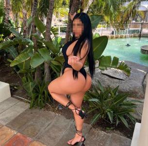 632196104: Chica busca chico en Barcelona