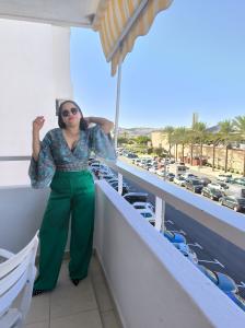 624946625: Chica busca chico en Ibiza