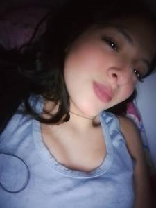 687735082: Chica busca chico en Barcelona