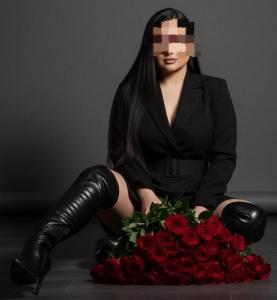 661119281: Chica busca chico en Madrid