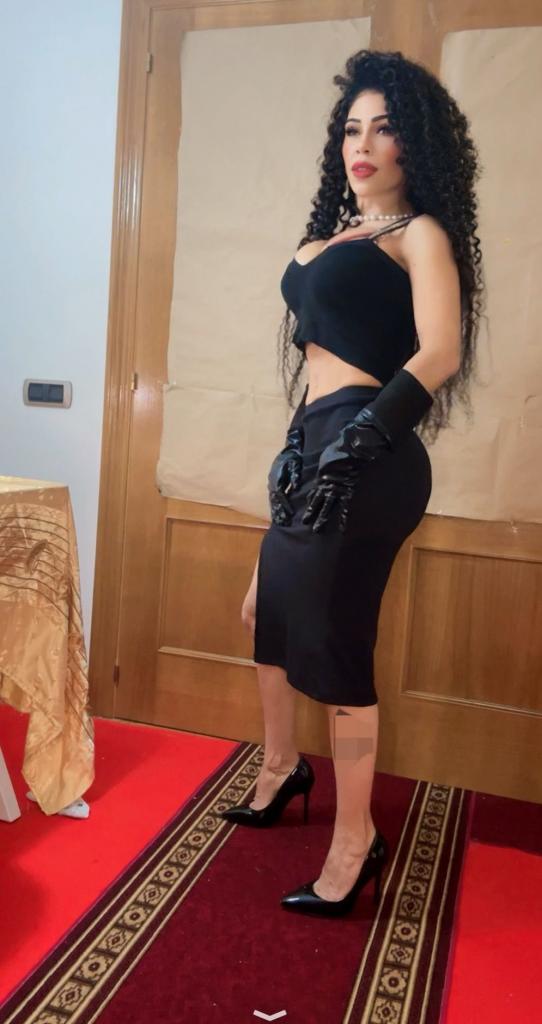 634346521: Chica busca chico en Sevilla