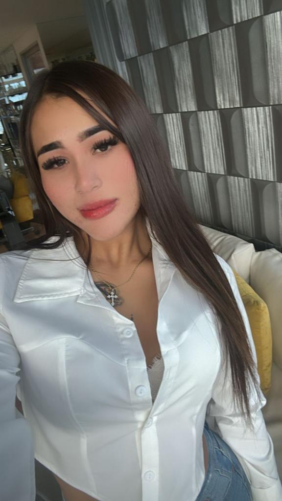 633916829: Chica busca chico en Tenerife