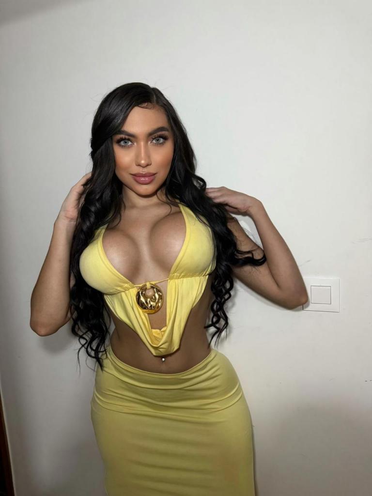 692082633: Chica busca chico en Ibiza