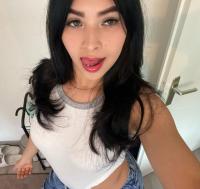 604308094: Chica busca chico en Madrid