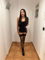 687735082: Chica busca chico en Barcelona
