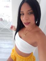 614554861: Chica busca chico en Sevilla