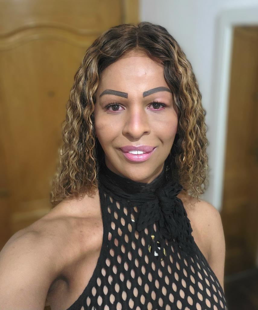 647111308: Transexual en Albacete