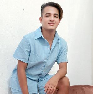 Chica busca chico en Barcelona: 