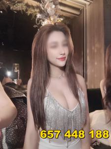 657448188: Chica busca chico en Málaga