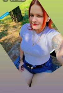 677308085: Chica busca chico en León