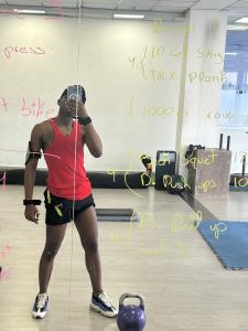 646894701: Chico busca chica en Orense