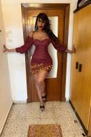 604950692: Chica busca chico en Barcelona