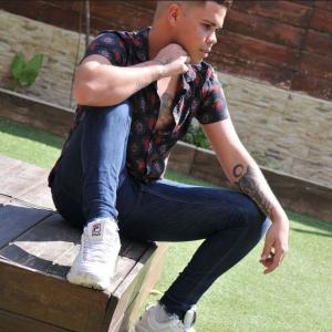 642234322: Chico busca chica en Gerona