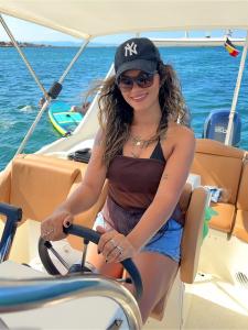 674475801: Chica busca chico en Málaga