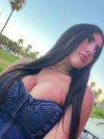 635719446: Chica busca chico en Málaga