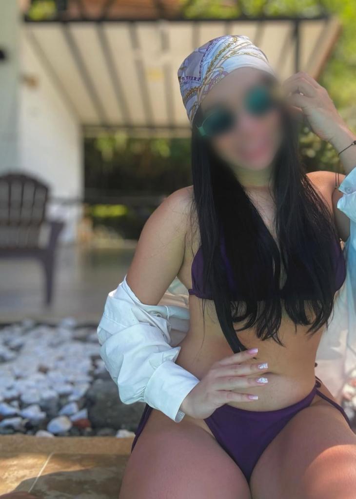 614756769: Chica busca chico en Mallorca