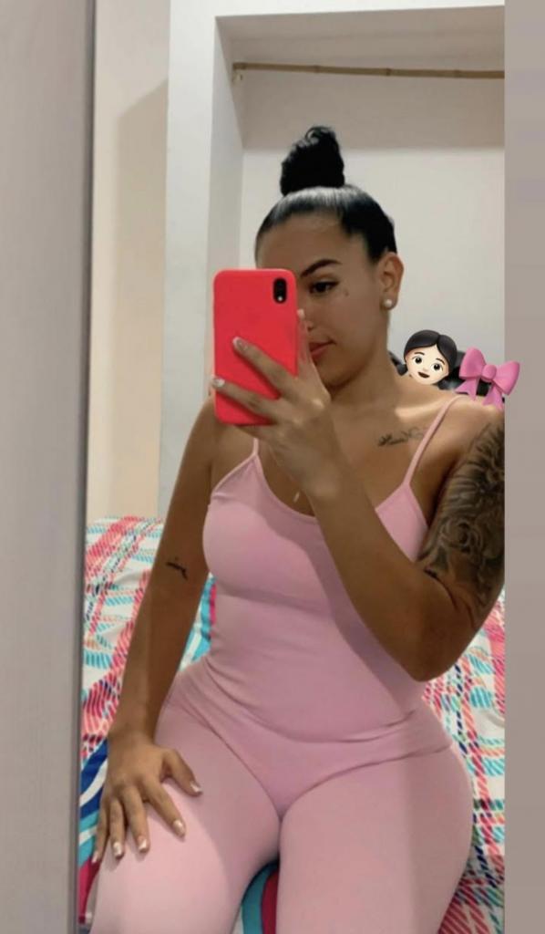 623388091: Chica busca chico en Badajoz