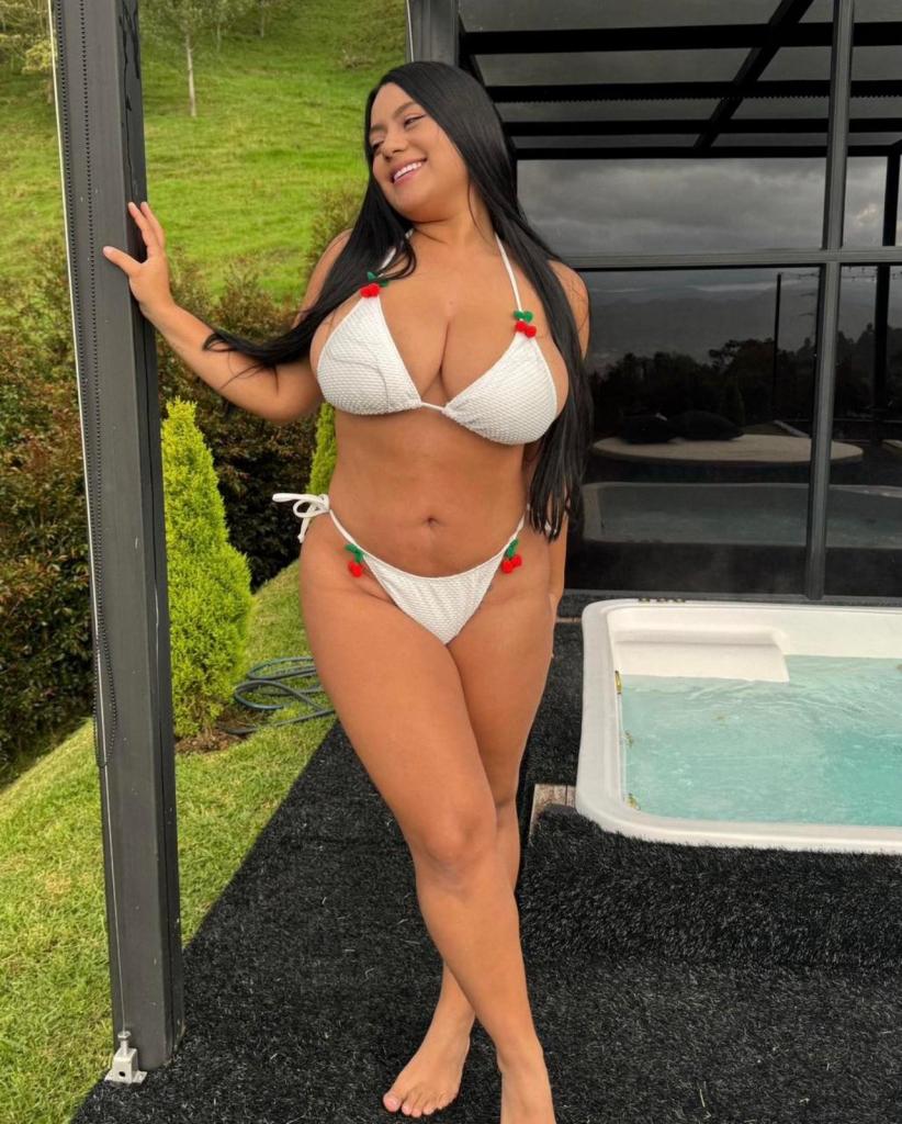 643550582: Chica busca chico en Murcia