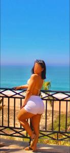 645700319: Chica busca chico en Alicante