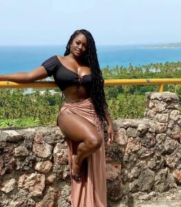 641594090: Chica busca chico en Murcia