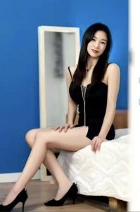 658699612: Chica busca chico en Barcelona