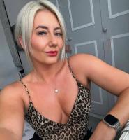 641053718: Chica busca chico en Madrid