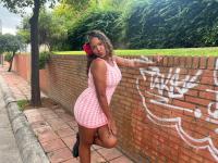 634056668: Chica busca chico en Madrid