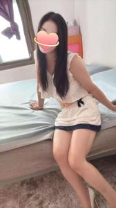 670726873: Chica busca chico en Barcelona